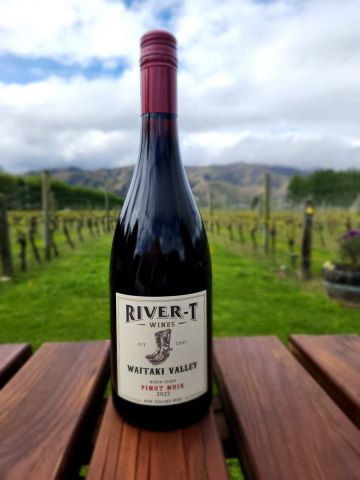 River-T Wines Pinot Noir 2022 750ml