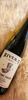 River-T Wines Riesling 2022
