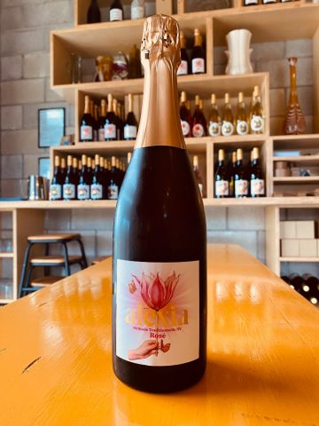 Alexia Méthode Traditionnelle Rosé Sparkling NV 750ml